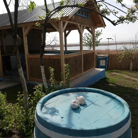 Maison d'hôtes Casa Batranului Pescar - Old Fisherman's House 3*